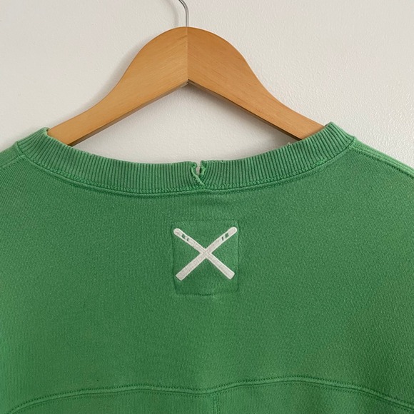 Aerie The Chill Sweatshirt Green Ice Cold Ski Resort Patches Womens Medium - Picture 4 of 11